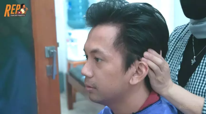 8 potret rian potong rambut YouTube 8 potret rian potong rambut YouTube