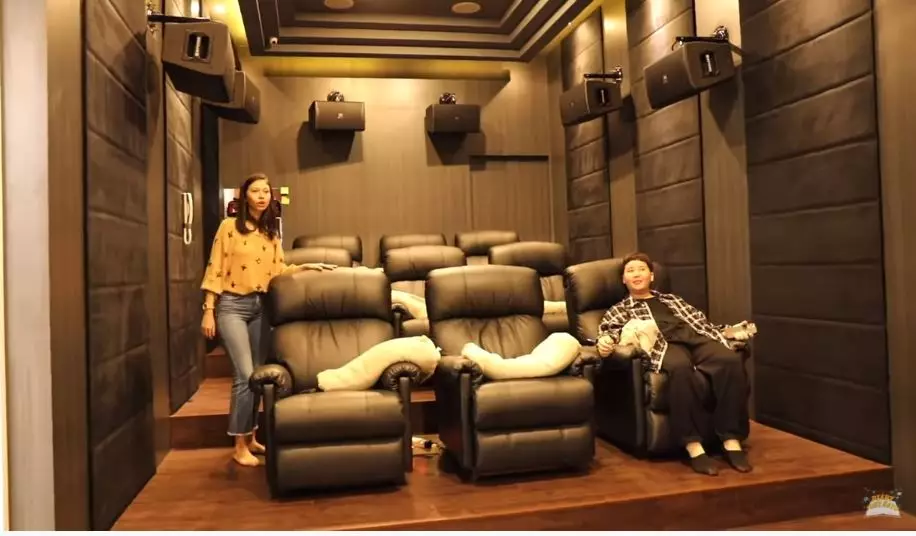 Potret rumah mewah Jordi Onsu © 2020 YouTube/YukiKato