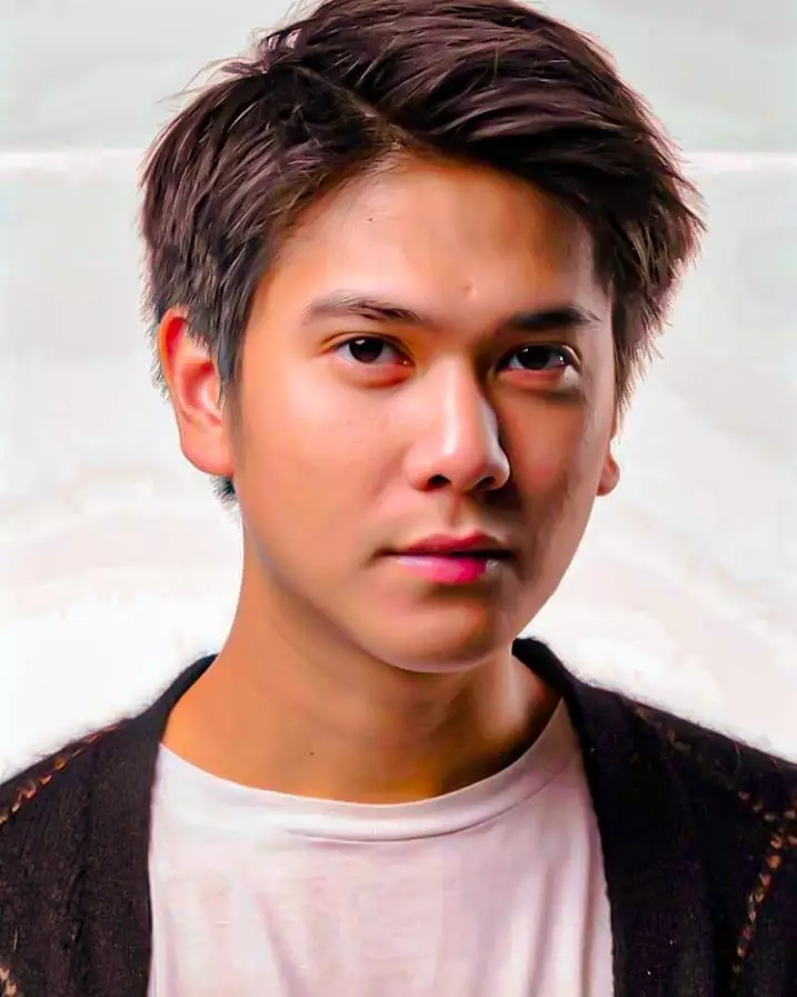 Transformasi gaya rambut iqbal © 2020 brilio.net Transformasi gaya rambut iqbal © 2020 brilio.net