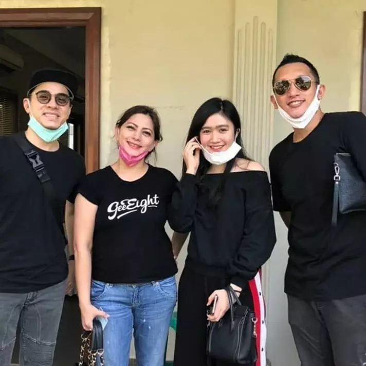 Pura-Pura Kaya instagram