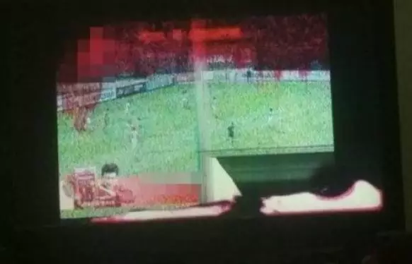 tayangan TV rusak berbagai sumber