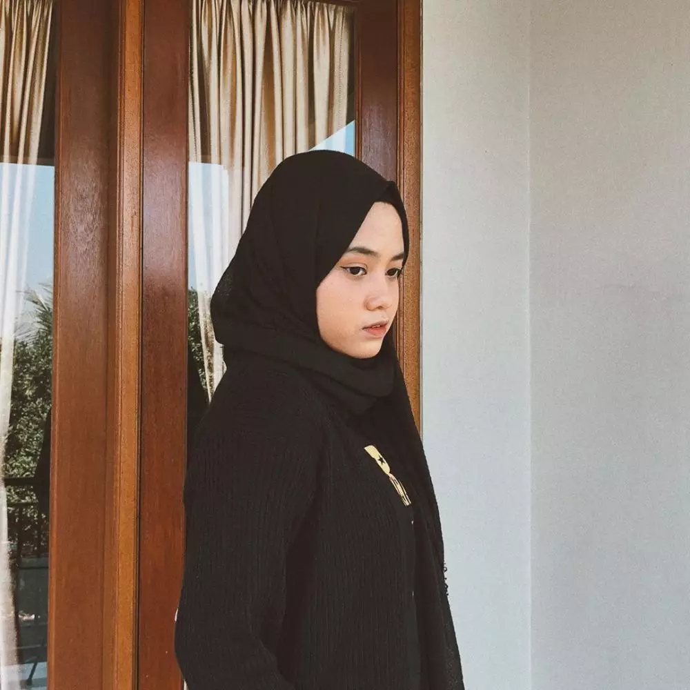 Transformasi Hanin Dhiya Berbagai sumber