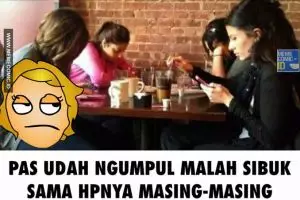 10 Meme saat nongkrong di cafe, bikin jiwamu ambyar