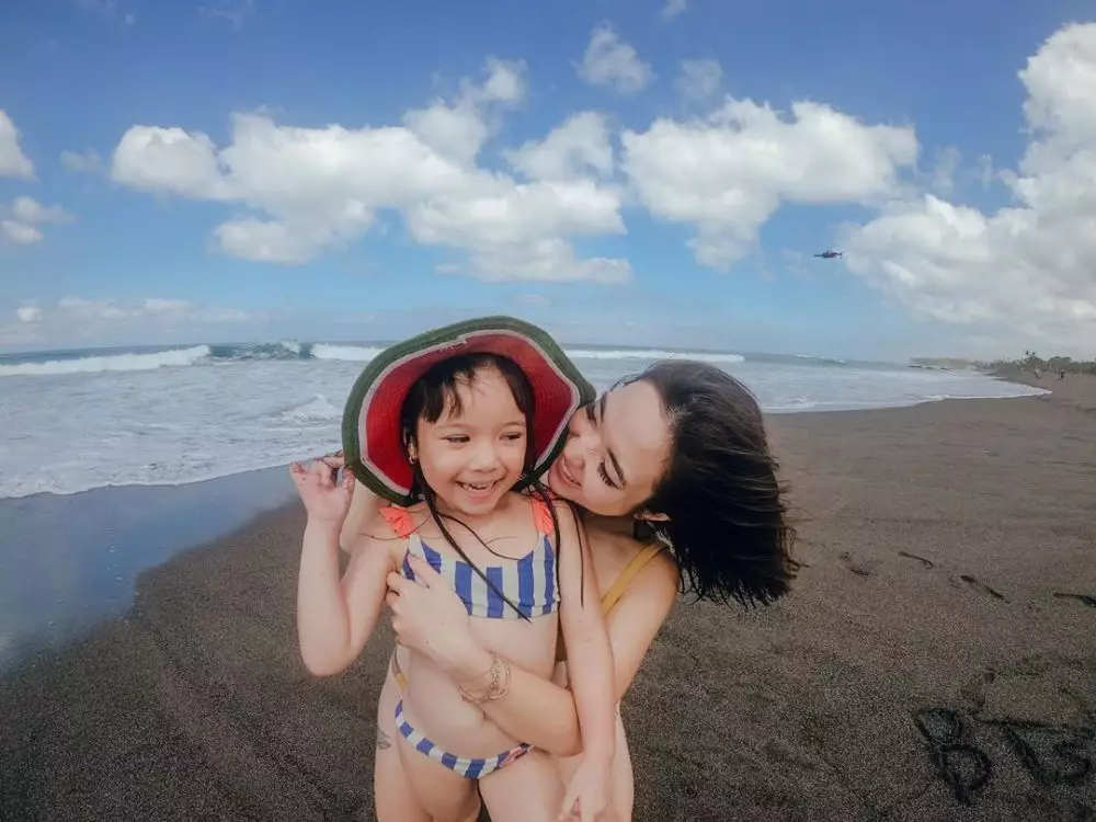 Momen liburan Gempi dan Gisel di Bali © 2020 Instagram/gisel_la Momen liburan Gempi dan Gisel di Bali © 2020 Instagram/gisel_la