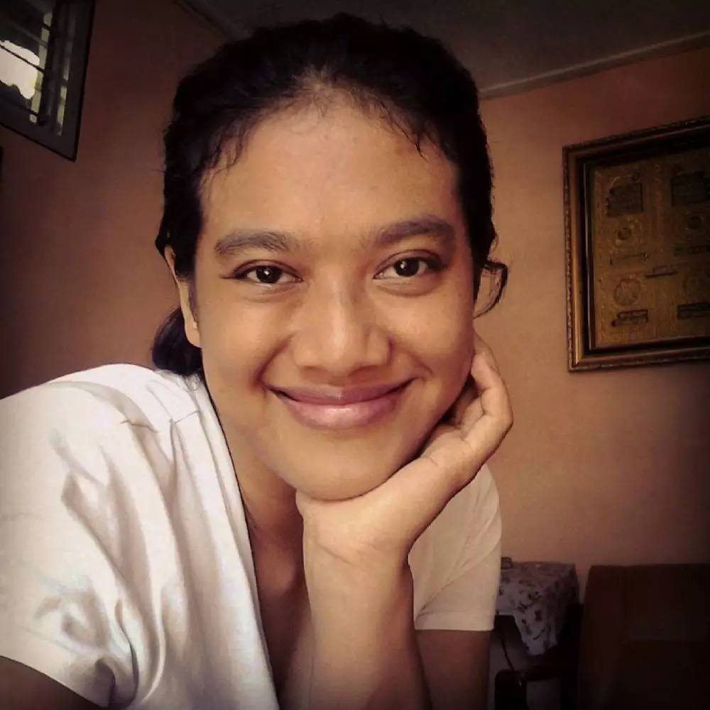 Siti Fauziah sempat nangis perankan sosok bu Tejo © 2020 Instagram/ozie_zie Siti Fauziah sempat nangis perankan sosok bu Tejo © 2020 Instagram/ozie_zie