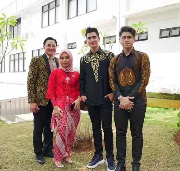 Athalla Naufal dan ibu sambung Instagram Athalla Naufal dan ibu sambung Instagram