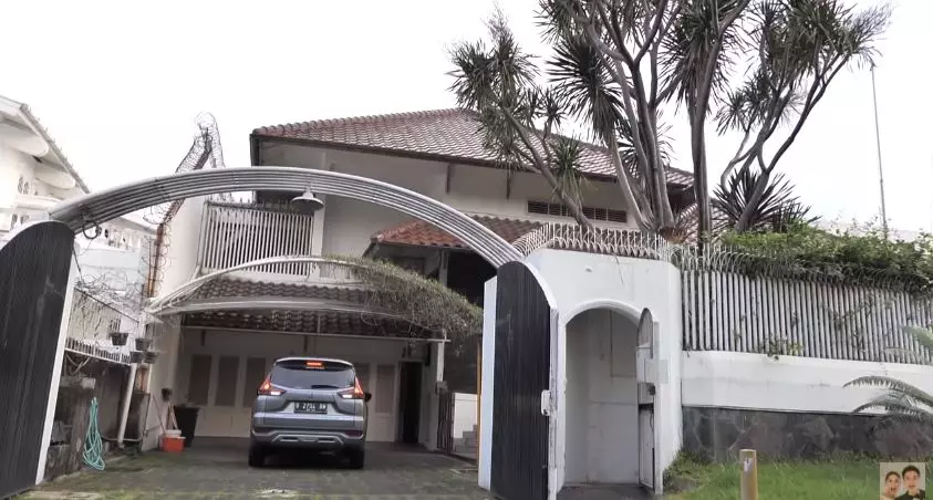 Potret rumah baru yang dibeli Baim Wong © 2020 YouTube/Baim Paula Potret rumah baru yang dibeli Baim Wong © 2020 YouTube/Baim Paula
