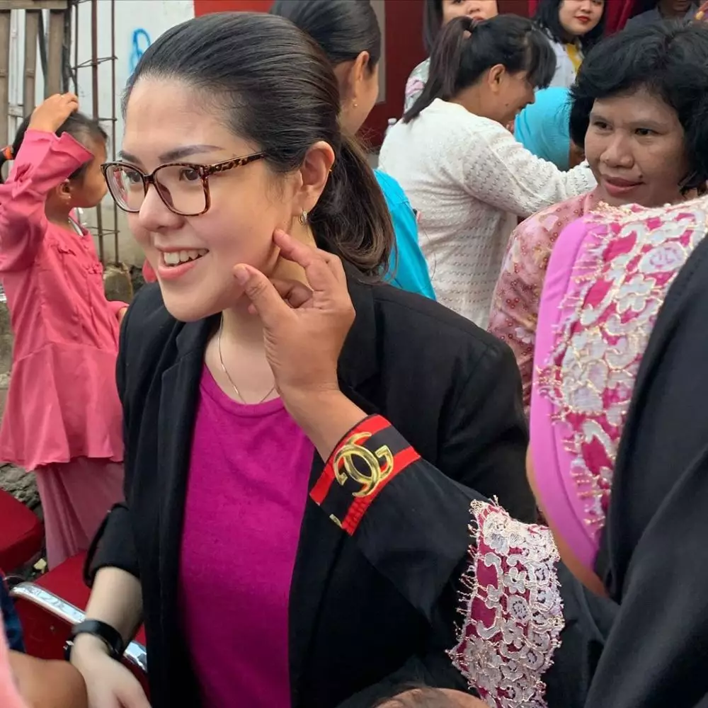 potret Tina Toon jadi anggota dewan © 2020 brilio.net Instagram