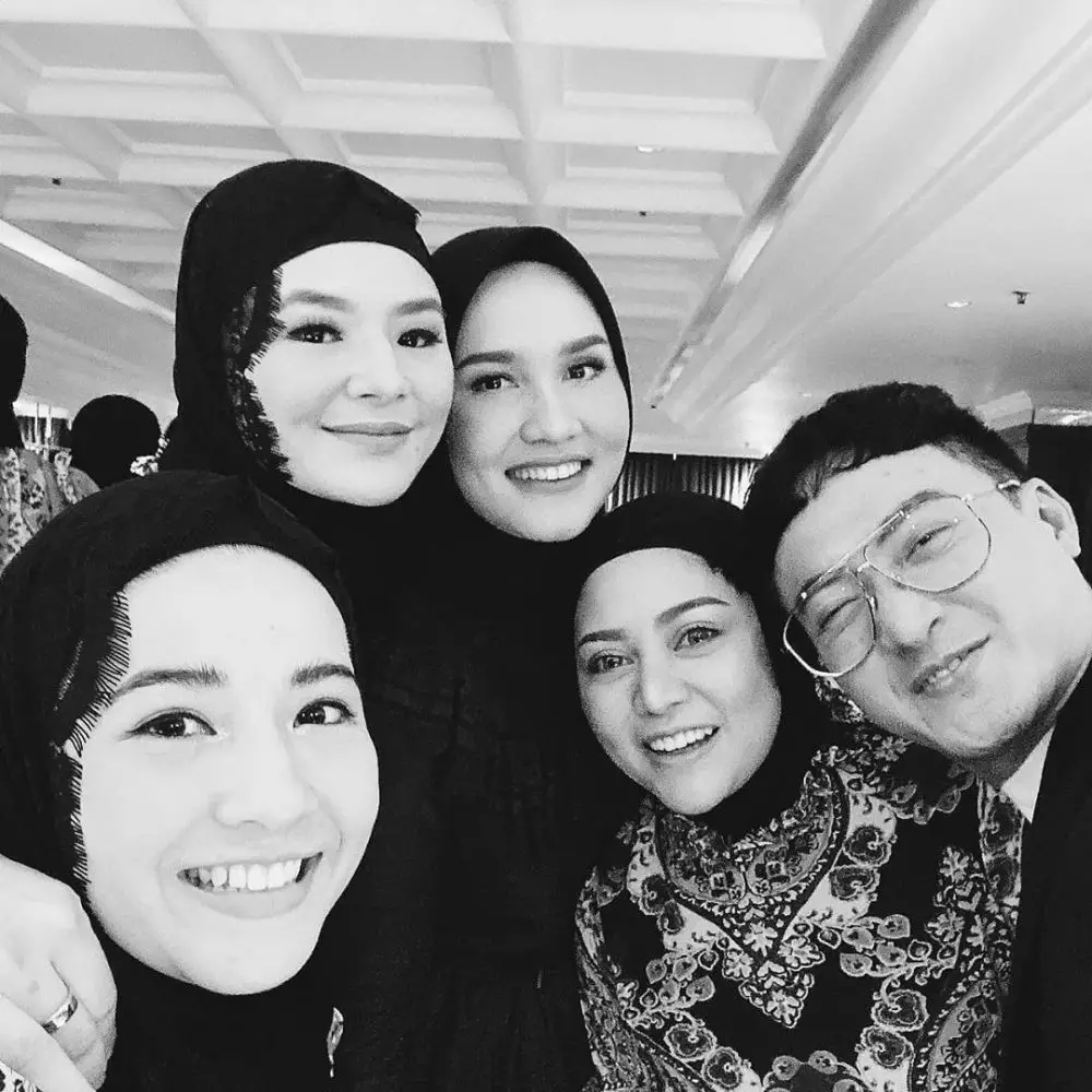 Kenangan seleb dan Barli Asmara © 2020 brilio.net