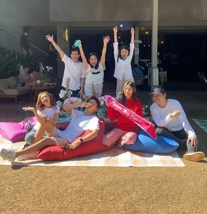 bridal shower Atries Instagram