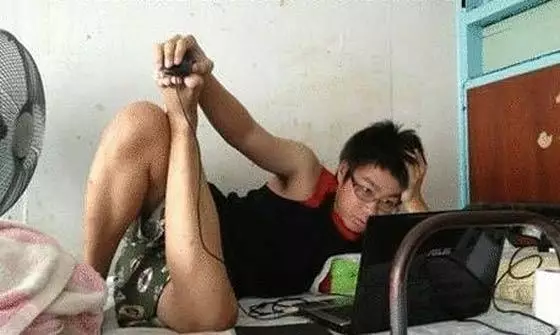 orang terlanjur males  Instagram