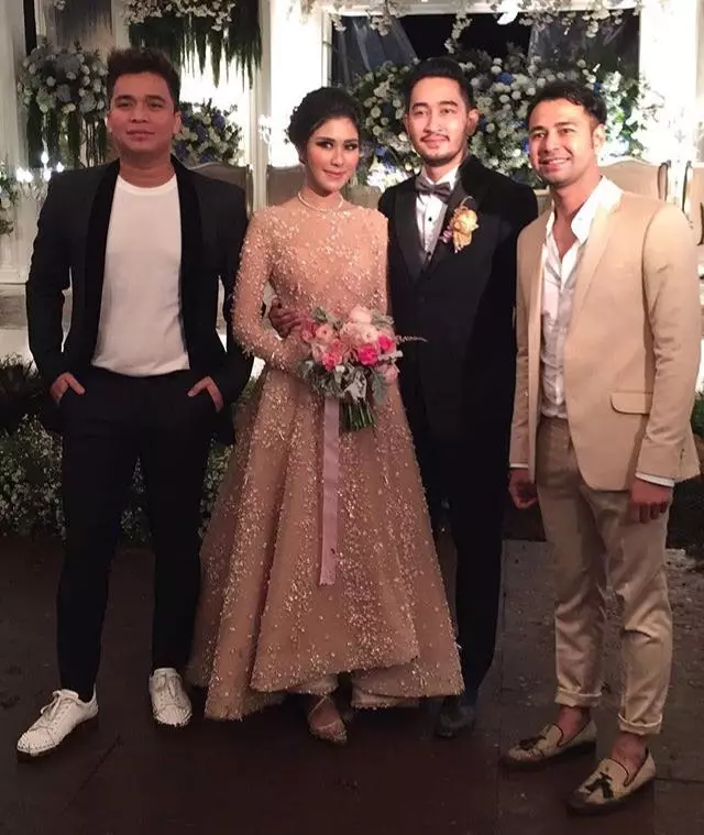 Momen seleb bareng pacar & mantan Instagram