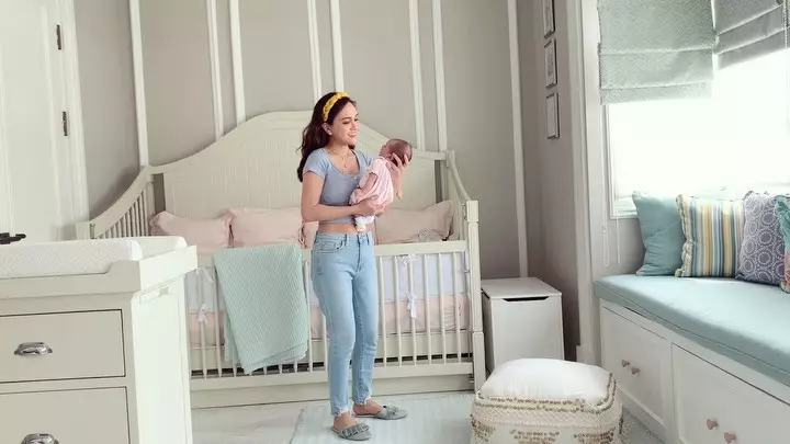 Kamar 7 bayi pesinetron cantik  Instagram & YouTube Kamar 7 bayi pesinetron cantik  Instagram & YouTube