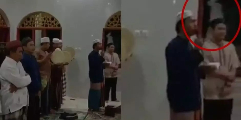 Penampakan pocong di musala Instagram