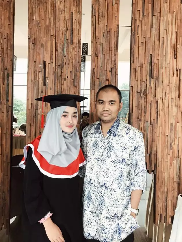 Pesona selebgram Diniyaan Instagram/@diniyaan Pesona selebgram Diniyaan Instagram/@diniyaan