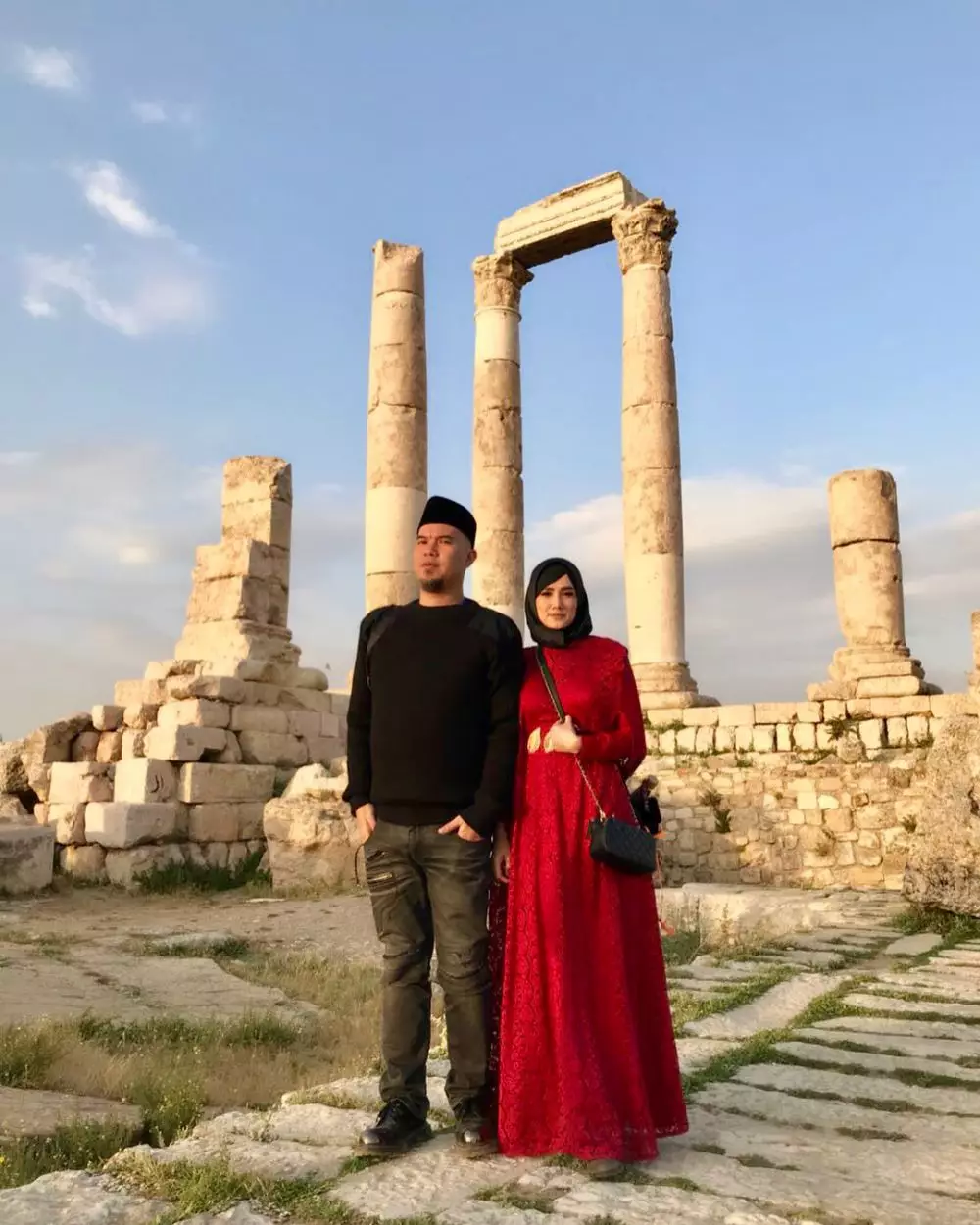 potret mesra Ahmad Dhani & Mulan Jameela © 2020 brilio.net