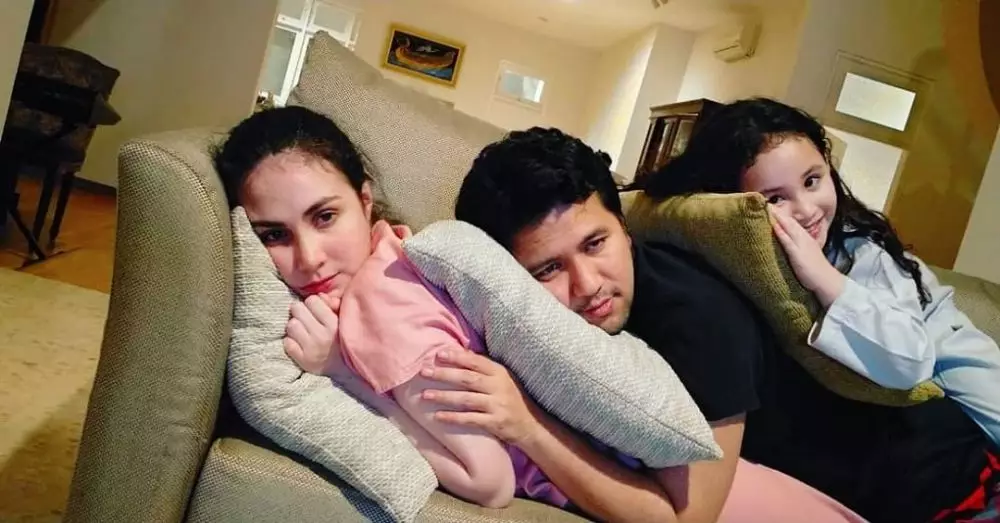 kisah cinta arumi dan emil Instagram
