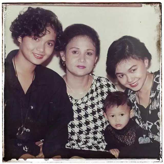 Potret lawas Yuni Shara & Krisdayanti © 2020 Instagram