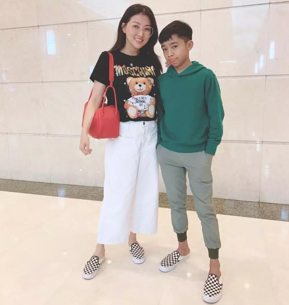 Gaya Betrand Peto dan Sarwendah tampil modis © 2020 Instagram Gaya Betrand Peto dan Sarwendah tampil modis © 2020 Instagram