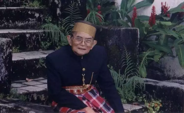 9 Fakta Andi Mattalatta, pernah menggebrak meja Presiden Soekarno