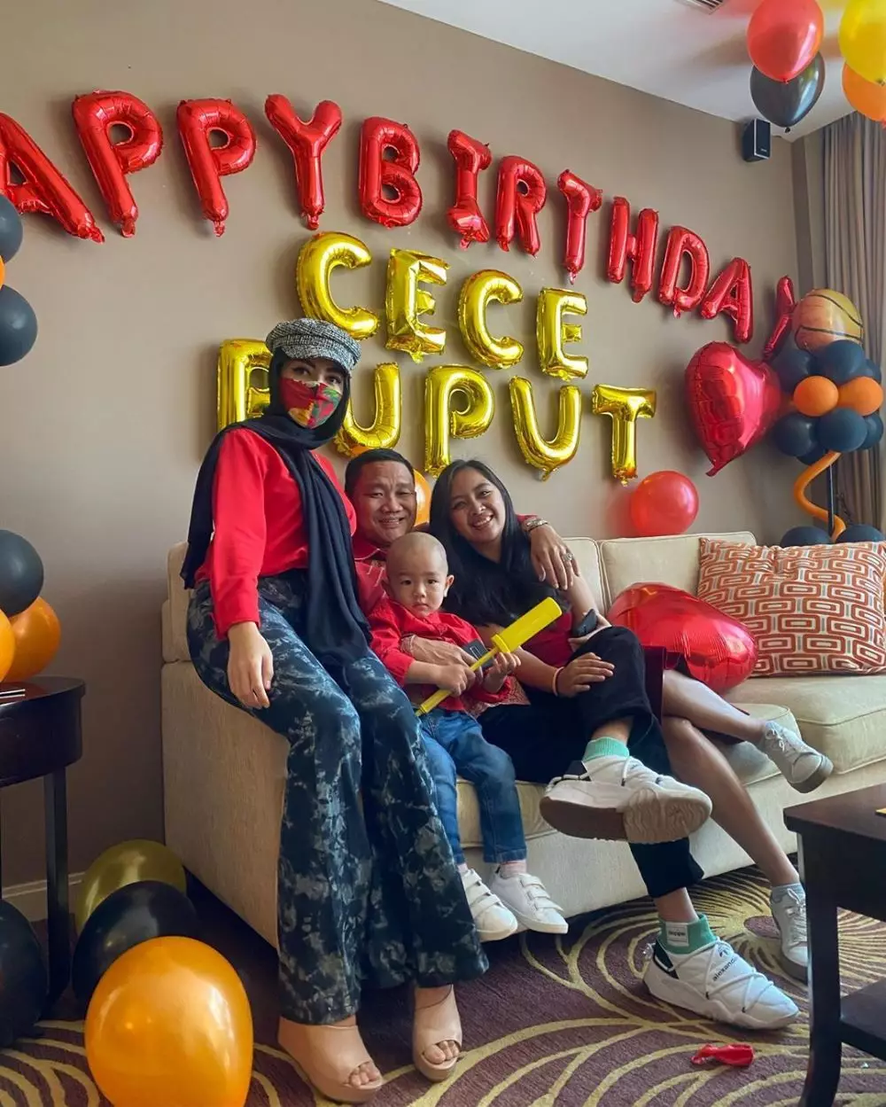 Bella Shofie dan putri sambung Instagram