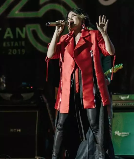 potret terbaru Saschya Instagram potret terbaru Saschya Instagram