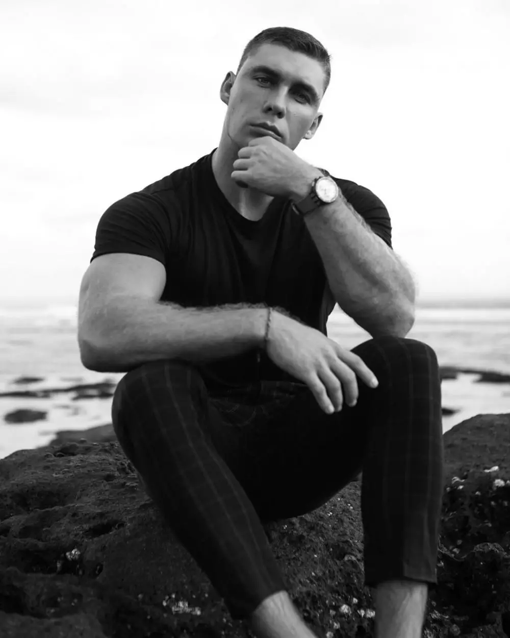 Potret Artur Kavunov trainer fitnes  pacar millen © 2020 Instagram