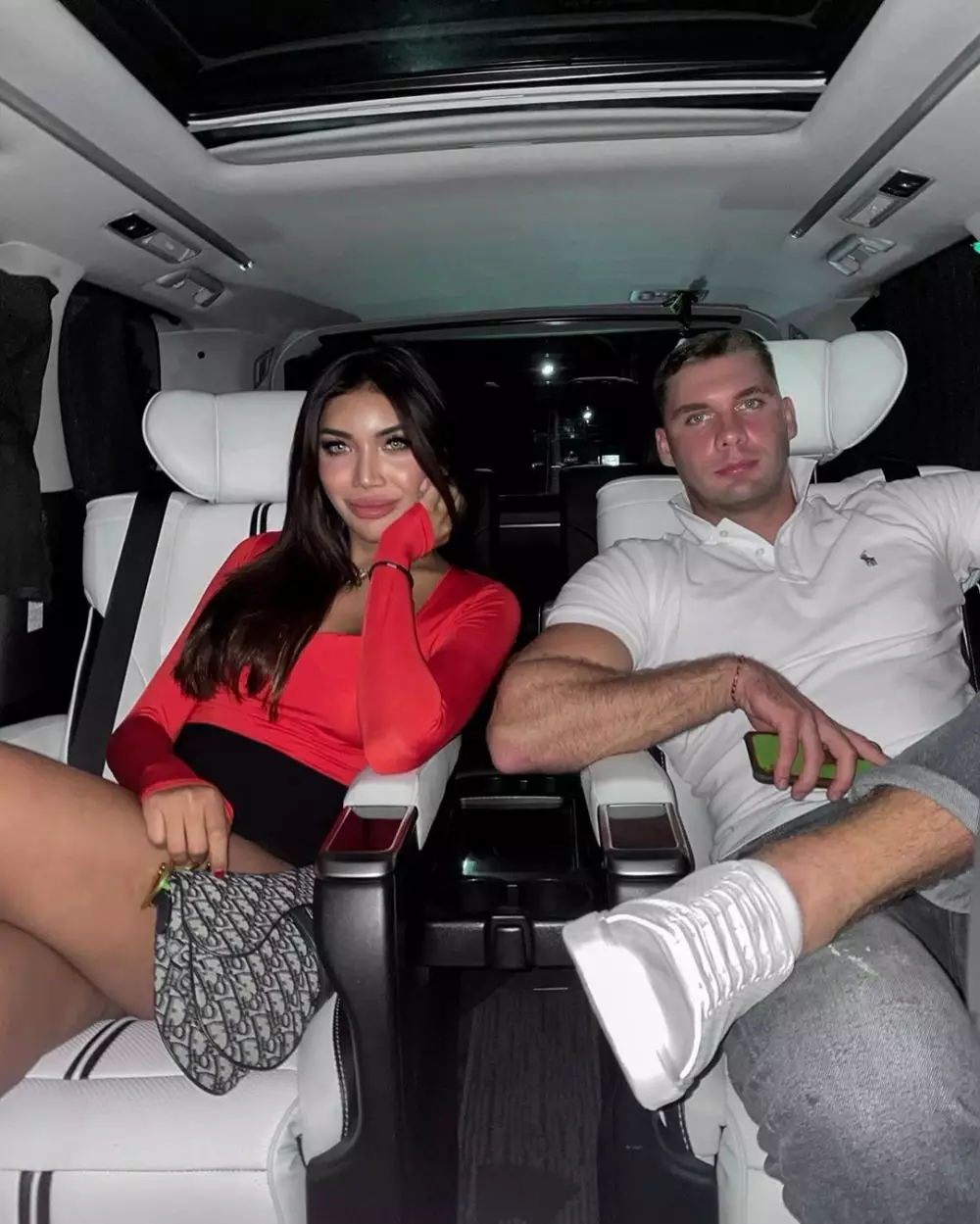 Potret Artur Kavunov trainer fitnes  pacar millen © 2020 Instagram