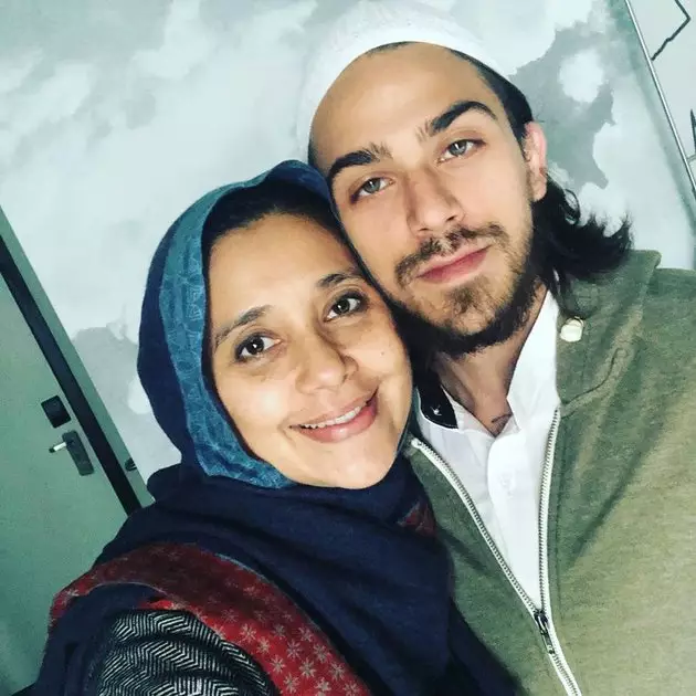 Potret Sean Azad Berbagai sumber