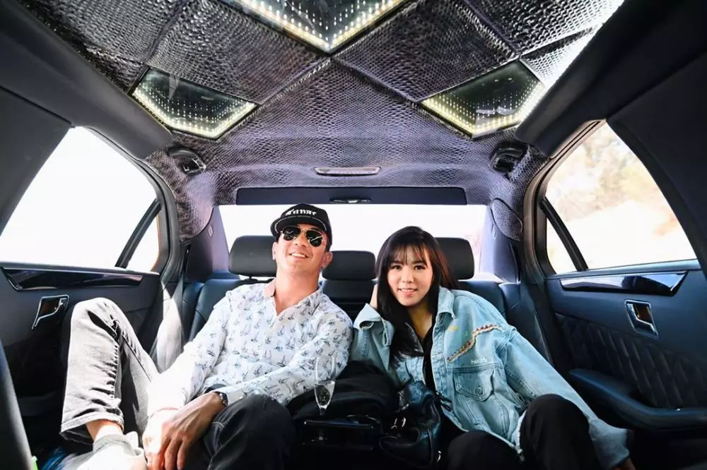 potret harmonis Joe Taslim dan istri © 2020 Instagram/julietaslim