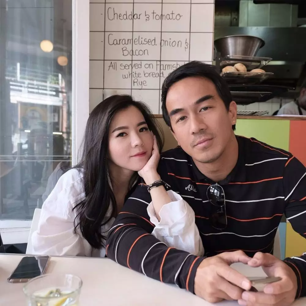 potret harmonis Joe Taslim dan istri © 2020 Instagram/julietaslim