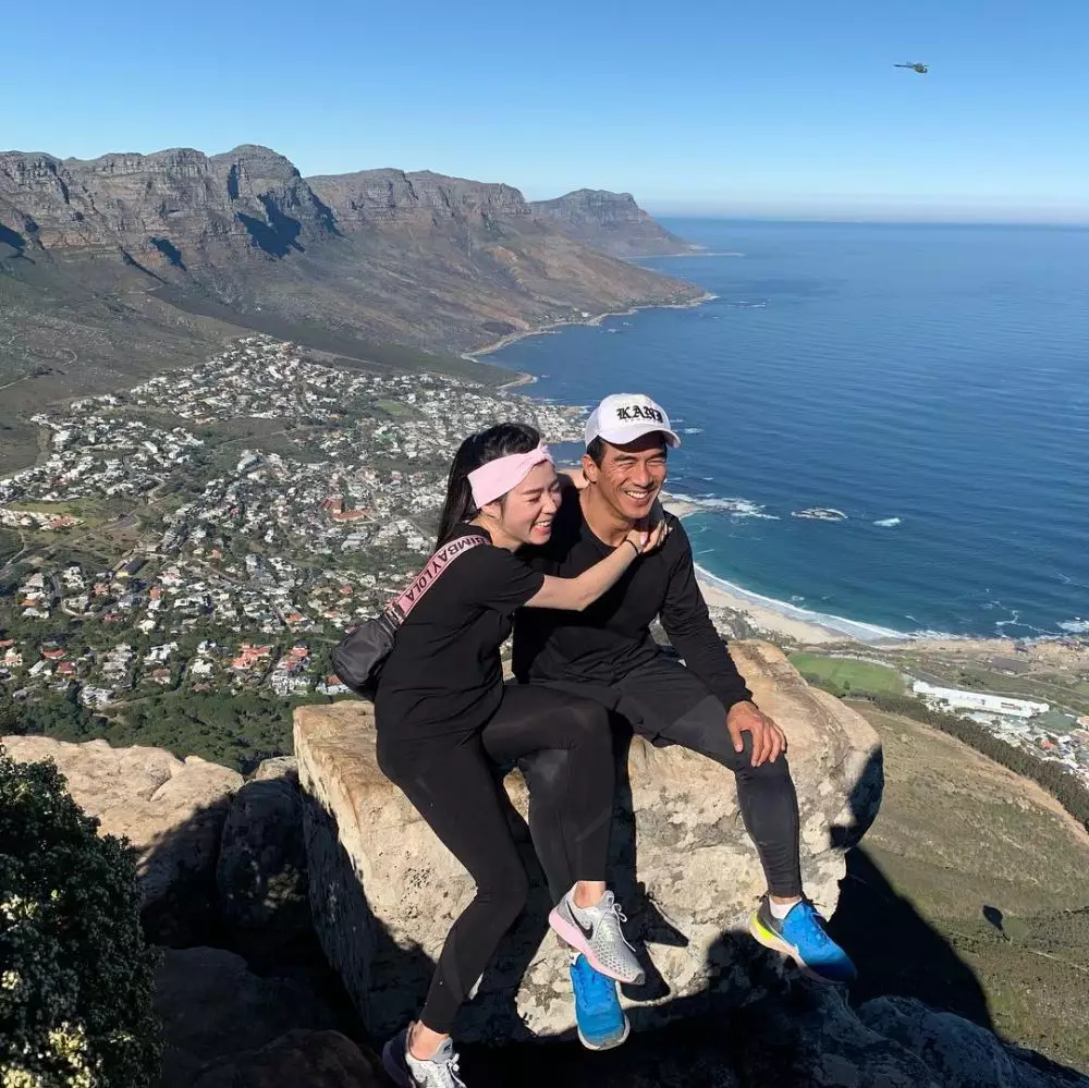 potret harmonis Joe Taslim dan istri © 2020 Instagram/julietaslim