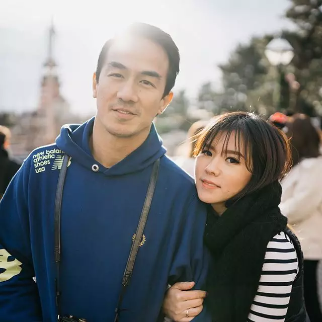 potret harmonis Joe Taslim dan istri © 2020 Instagram/julietaslim