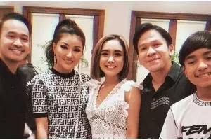 8 Momen kebersamaan Cita Citata & Jordi Onsu, didoakan CLBK