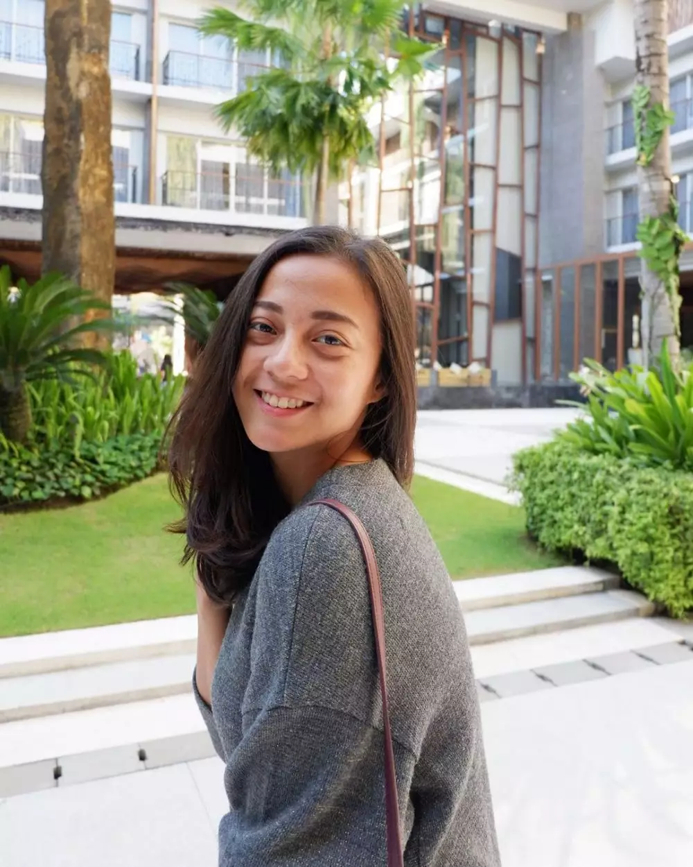 Seleb pernah kerja di TV  Instagram