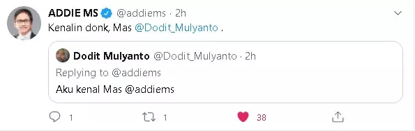 Bocah pintar biola Berbagai sumber