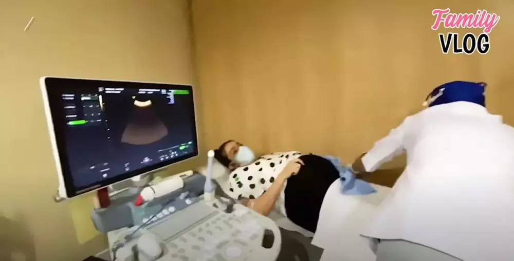 Ussy jelang lahiran anak Berbagai sumber