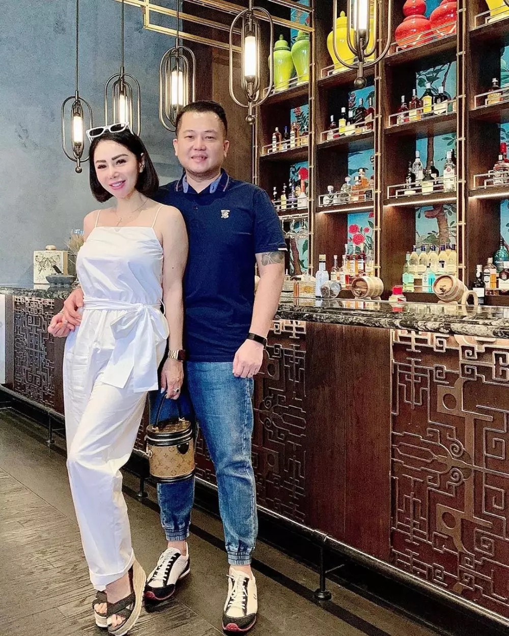 potret Femmy Permatasari & suami © 2020  Instagram/@femmypermatasari