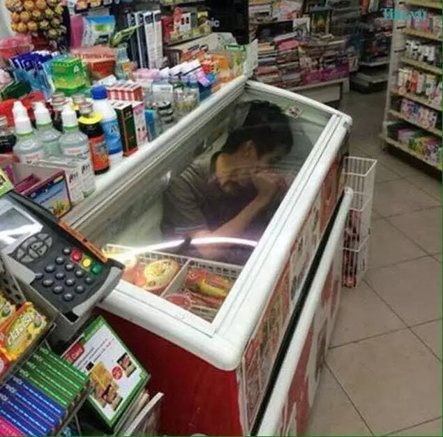 Potret tidur dalam pendingin Berbagai sumber Potret tidur dalam pendingin Berbagai sumber