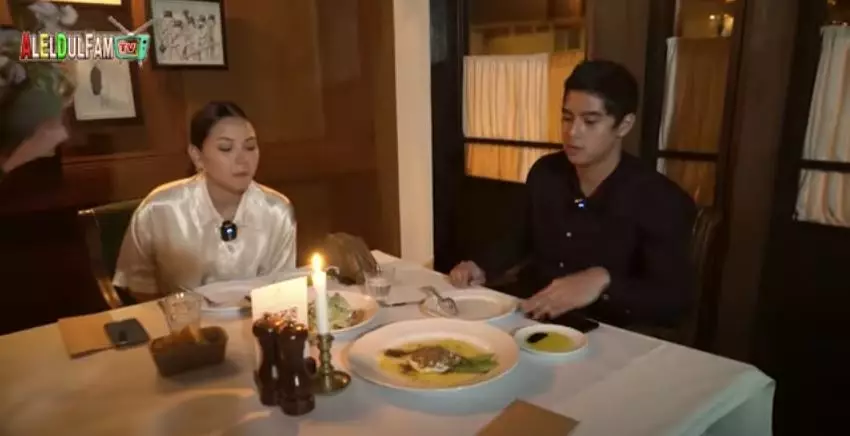 Momen kejutan ultah Al Ghazali © 2020 brilio.net Momen kejutan ultah Al Ghazali © 2020 brilio.net