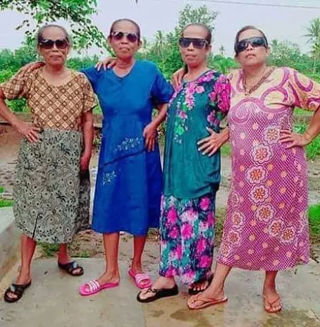 momen lucu menolak tua Instagram