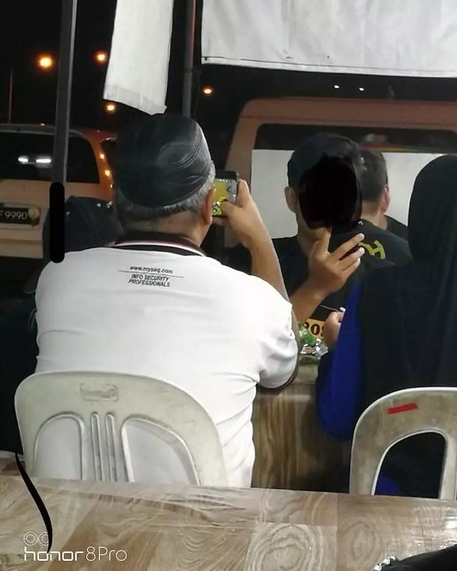 momen lucu menolak tua Instagram