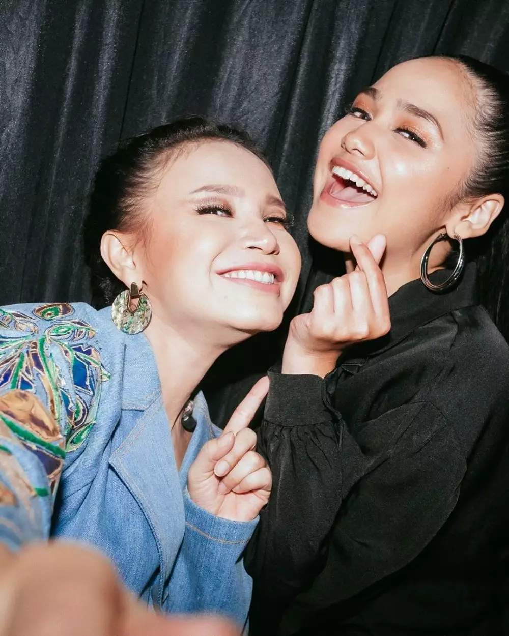 Rossa dan Syifa Hadju Instagram