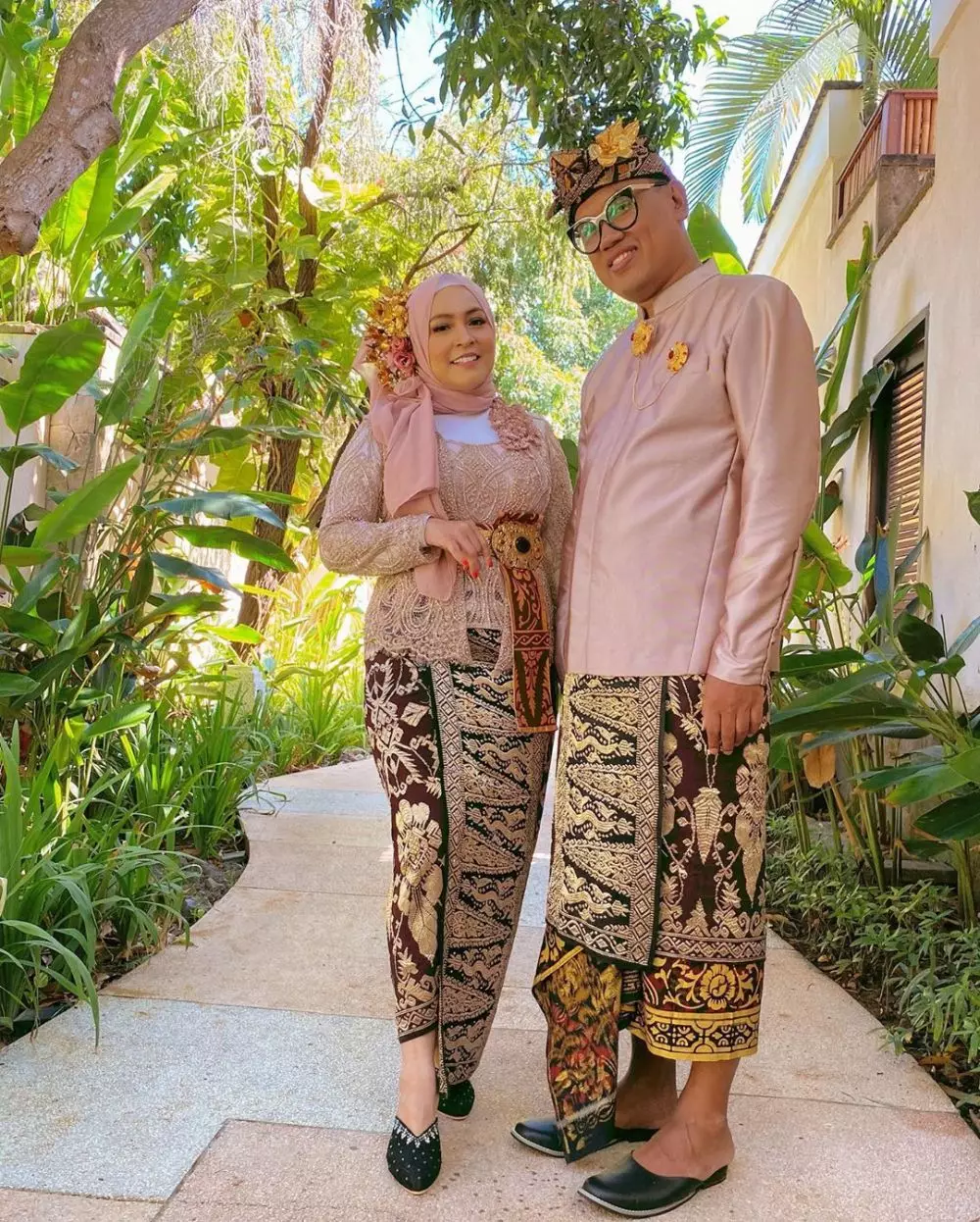 keluarga Uya Kuya pakai adat Bali Instagram keluarga Uya Kuya pakai adat Bali Instagram