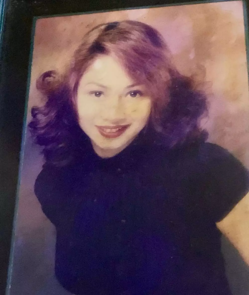 Potret lawas Femmy Permatasari berbagai sumber Potret lawas Femmy Permatasari berbagai sumber