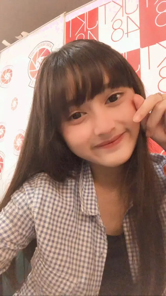 Potret Caitlyn Gwyneth Santoso member termuda JKT48 © 2020 Twitter/@G_CaitlynJKT48
