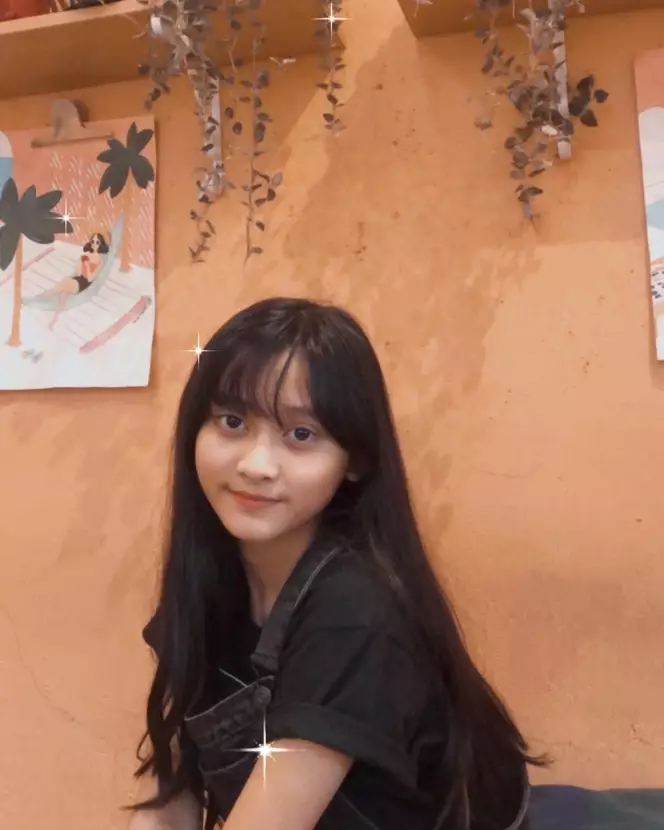 Potret Caitlyn Gwyneth Santoso member termuda JKT48 © 2020 Twitter/@G_CaitlynJKT48