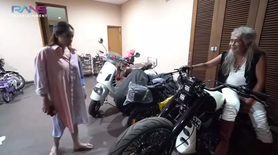 momen Gideon Tengker ke rumah Gigi YouTube