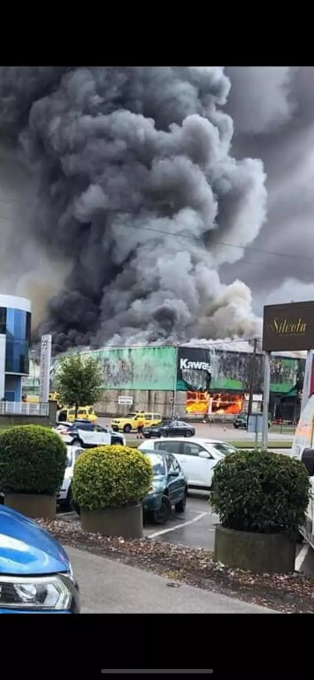 Potret dealer Kawasaki Berbagai sumber Potret dealer Kawasaki Berbagai sumber