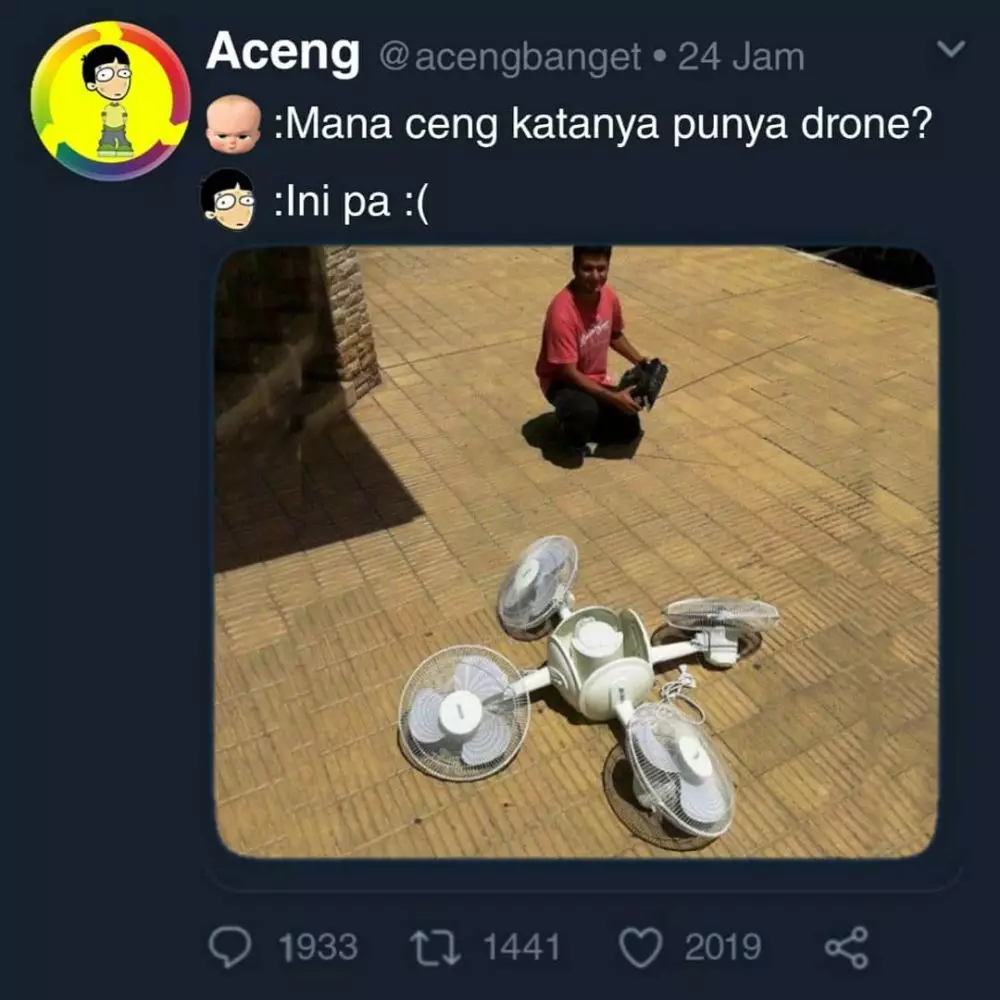 meme lucu benerin gadget © 2020 instagram.com